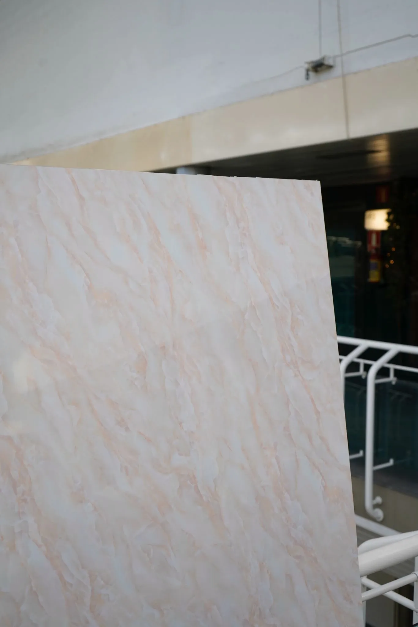 PVC Calacatta Rose view 2